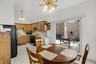 317 Azalea Dr, Hobart, IN 46342 - Photo 6