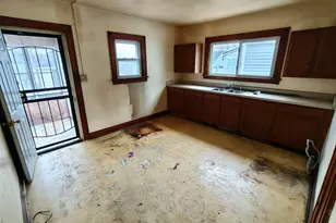 1567 Rutledge St, Gary, IN 46404 - Photo 6