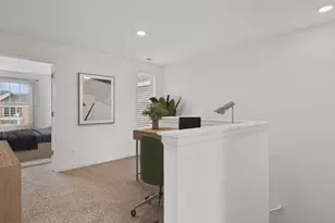 535 Cressmoor Blvd, Hobart, IN 46342 - Photo 10