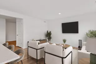 535 Cressmoor Blvd, Hobart, IN 46342 - Photo 4