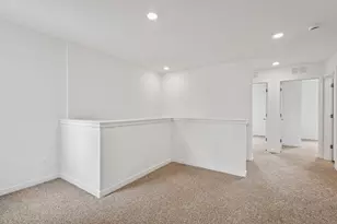 519 Cressmoor Blvd, Hobart, IN 46342 - Photo 26