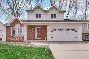 2455 W 61st Pl, Merrillville, IN 46410 - Photo 1