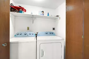 2455 W 61st Pl, Merrillville, IN 46410 - Photo 18