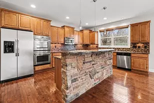 2411 Nottingham Dr, Valparaiso, IN 46383 - Photo 12