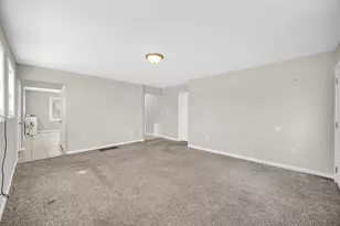 6415 W 146th Pl, Crown Point, IN 46307 - Photo 4