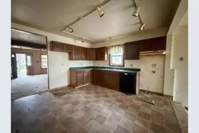 1921 E Coolspring Avenue, Trail Creek, IN 46360 - Photo 6