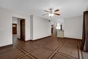 808 E 3rd St, Hobart, IN 46342 - Photo 16