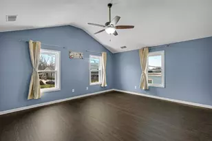 808 E 3rd St, Hobart, IN 46342 - Photo 20