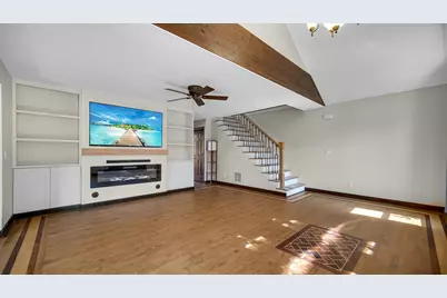 808 E 3rd Street, Hobart, IN 46342 - Photo 4