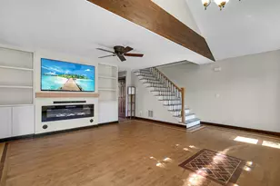 808 E 3rd St, Hobart, IN 46342 - Photo 4