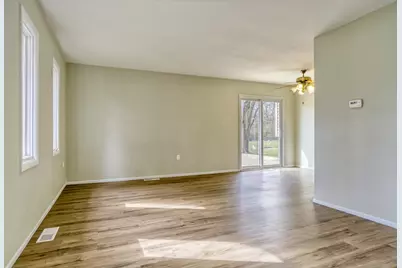 10720 N 1100 W, Demotte, IN 46310 - Photo 6