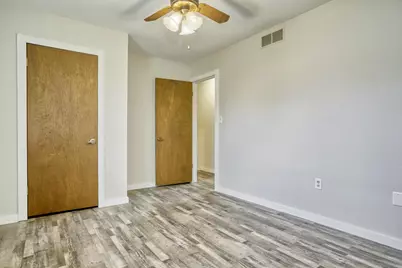 10720 N 1100 W, Demotte, IN 46310 - Photo 8