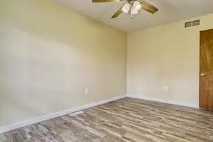 10720 N 1100 W, Demotte, IN 46310 - Photo 10