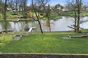 2437 E Lakeshore Dr, Crown Point, IN 46307 - Photo 4