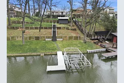 2437 E Lakeshore Drive, Crown Point, IN 46307 - Photo 2