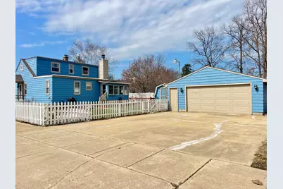 147 S Connecticut Street, Hobart, IN 46342 - Photo 2