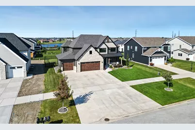 8334 W 105th Avenue, Saint John, IN 46373 - Photo 2