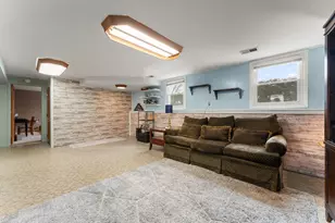 1250 N Rensselaer Ct, Griffith, IN 46319 - Photo 18