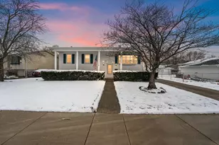 1250 N Rensselaer Ct, Griffith, IN 46319 - Photo 2