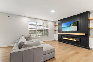 10148 Sentry Dr, Saint John, IN 46373 - Photo 10