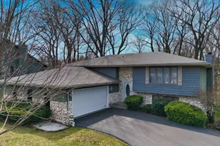 186 Wexford Rd, Valparaiso, IN 46385 - Photo 1