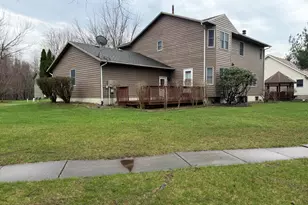 124 Beverly Dr, Chesterton, IN 46304 - Photo 2