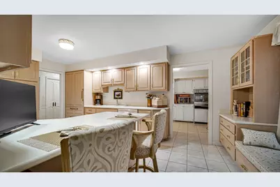 2255 Bordeaux Walk #A2, Highland, IN 46322 - Photo 10