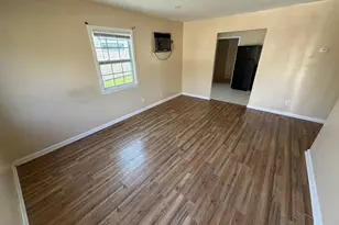 4247 W 19th Pl, Gary, IN 46404 - Photo 4