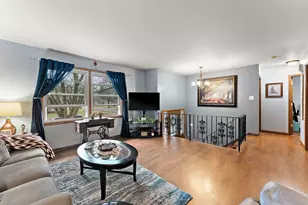 4432 W 15th St, Hobart, IN 46342 - Photo 4