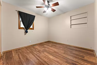 9349 Saric Drive, Highland, IN 46322 - Photo 10