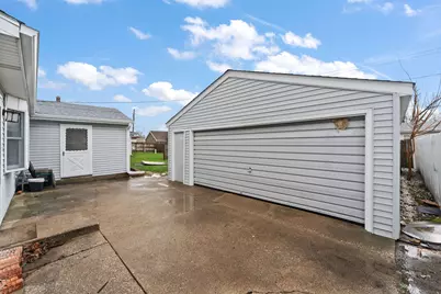 9349 Saric Drive, Highland, IN 46322 - Photo 16