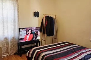 2635 Parkway Dr, Highland, IN 46322 - Photo 10