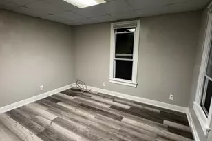 255 College Ave, Valparaiso, IN 46383 - Photo 16