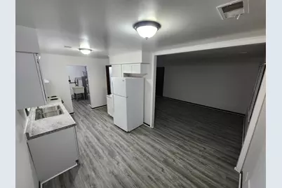 812 W Daumer Road #C1, Kouts, IN 46347 - Photo 10