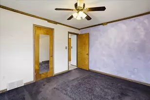 909 N Rensselaer St, Griffith, IN 46319 - Photo 8