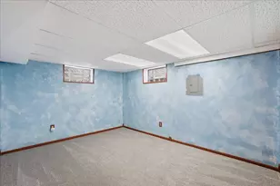 909 N Rensselaer St, Griffith, IN 46319 - Photo 20