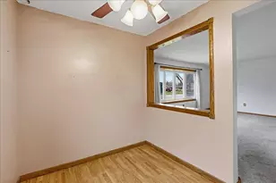 909 N Rensselaer St, Griffith, IN 46319 - Photo 6