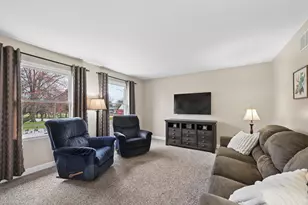 2066 Anna St, Schererville, IN 46375 - Photo 8