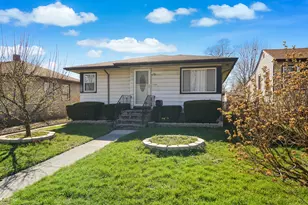 7204 Schneider Ave, Hammond, IN 46323 - Photo 2