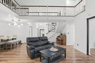 2039 Dorchester, Schererville, IN 46375 - Photo 6