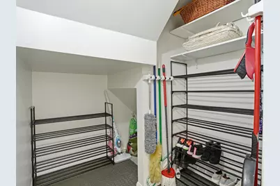 1819 Burgundy Street, Schererville, IN 46375 - Photo 14