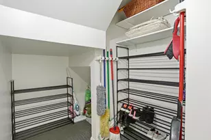 1819 Burgundy St, Schererville, IN 46375 - Photo 14