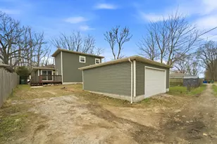 2886 Warren St, Lake Station, IN 46405 - Photo 26