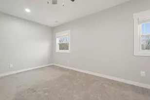 2886 Warren St, Lake Station, IN 46405 - Photo 20