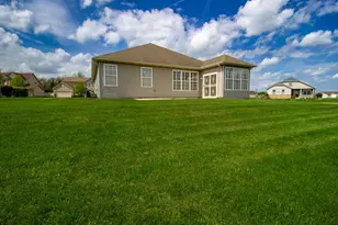 11677 Maryland St, Crown Point, IN 46307 - Photo 6