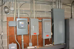 700 Broadway Ave, Chesterton, IN 46304 - Photo 10