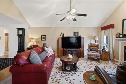 6528 Tumbleweed Lane, Schererville, IN 46375 - Photo 8