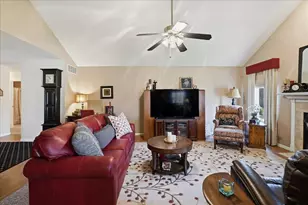 6528 Tumbleweed Ln, Schererville, IN 46375 - Photo 8