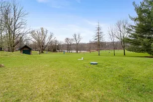 678 W Division Rd, Hebron, IN 46341 - Photo 8