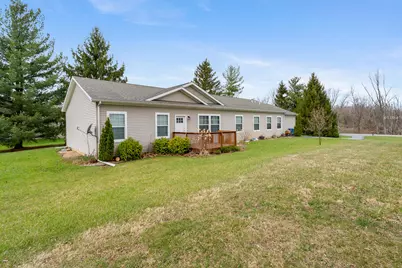678 W Division Road, Hebron, IN 46341 - Photo 6